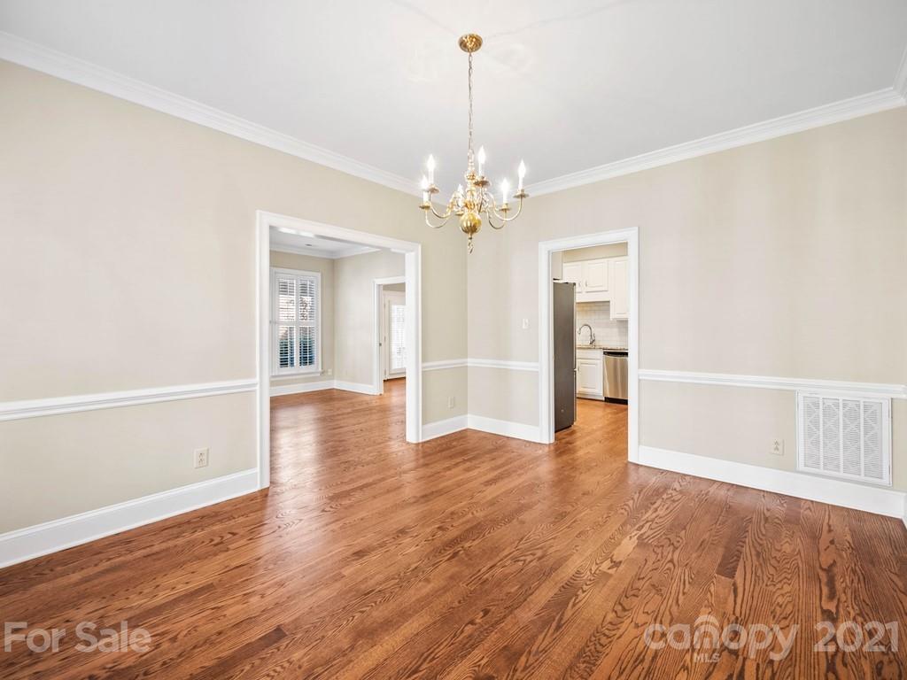 2835 Sharon View Road Charlotte NC 28210