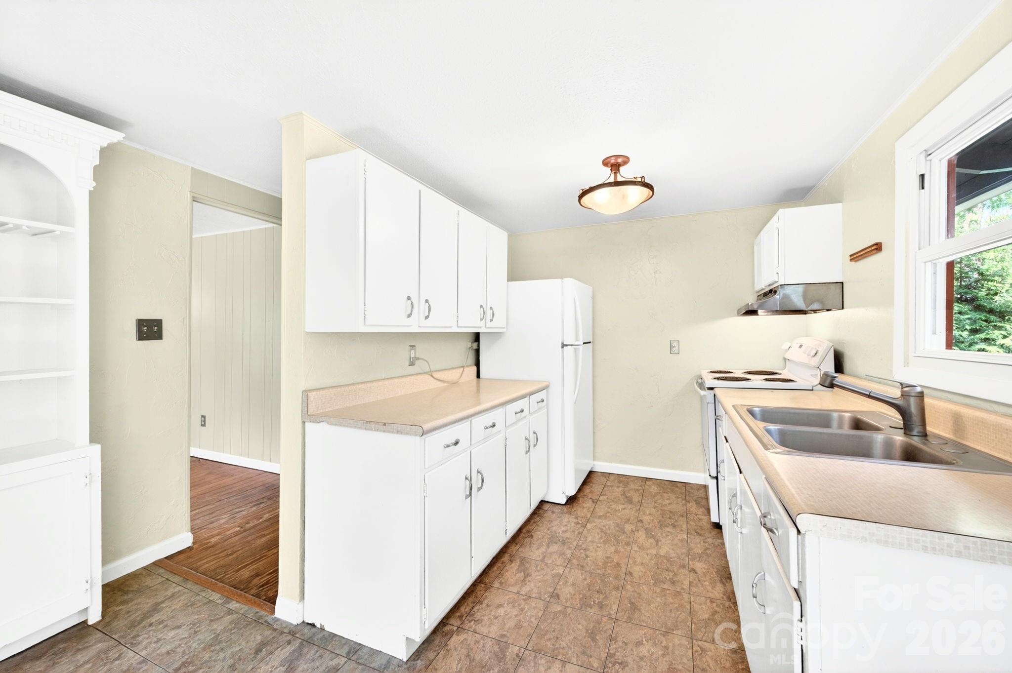 138 Brooklyn Road Asheville NC 28803