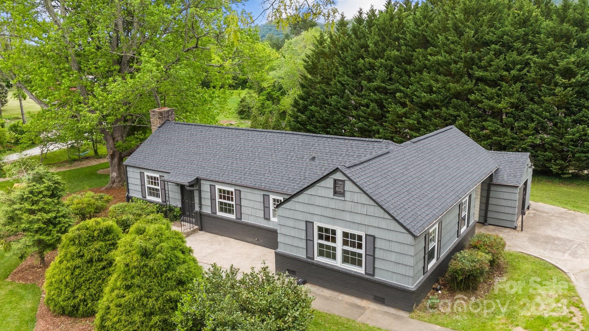 2 Pinedale Road Asheville NC 28805