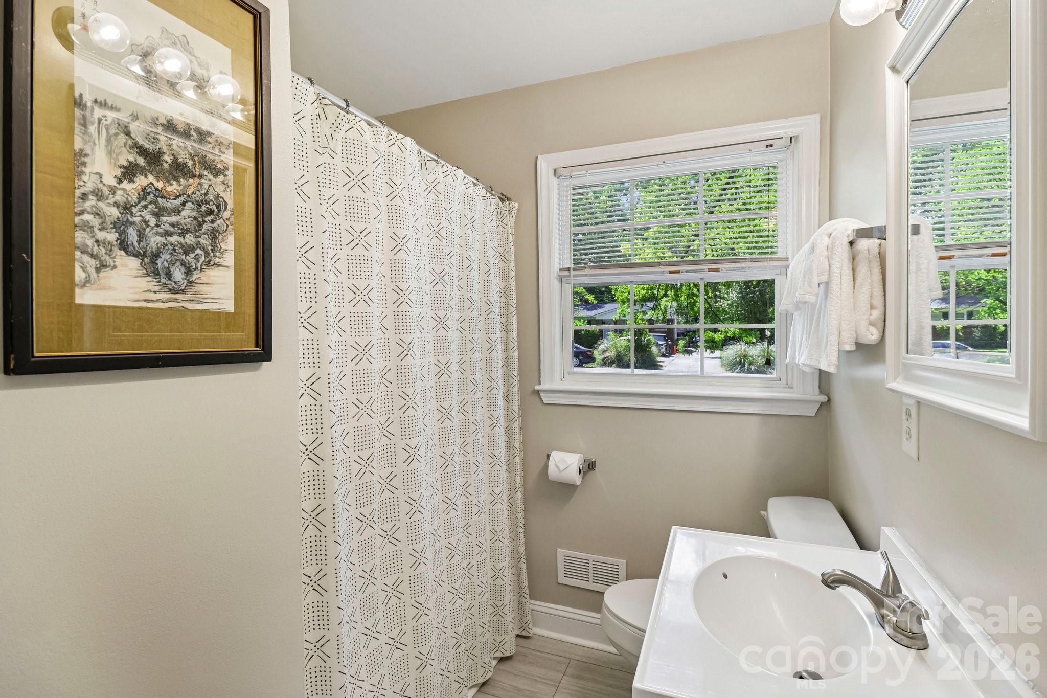 2809 Albany Lane Charlotte NC 28205