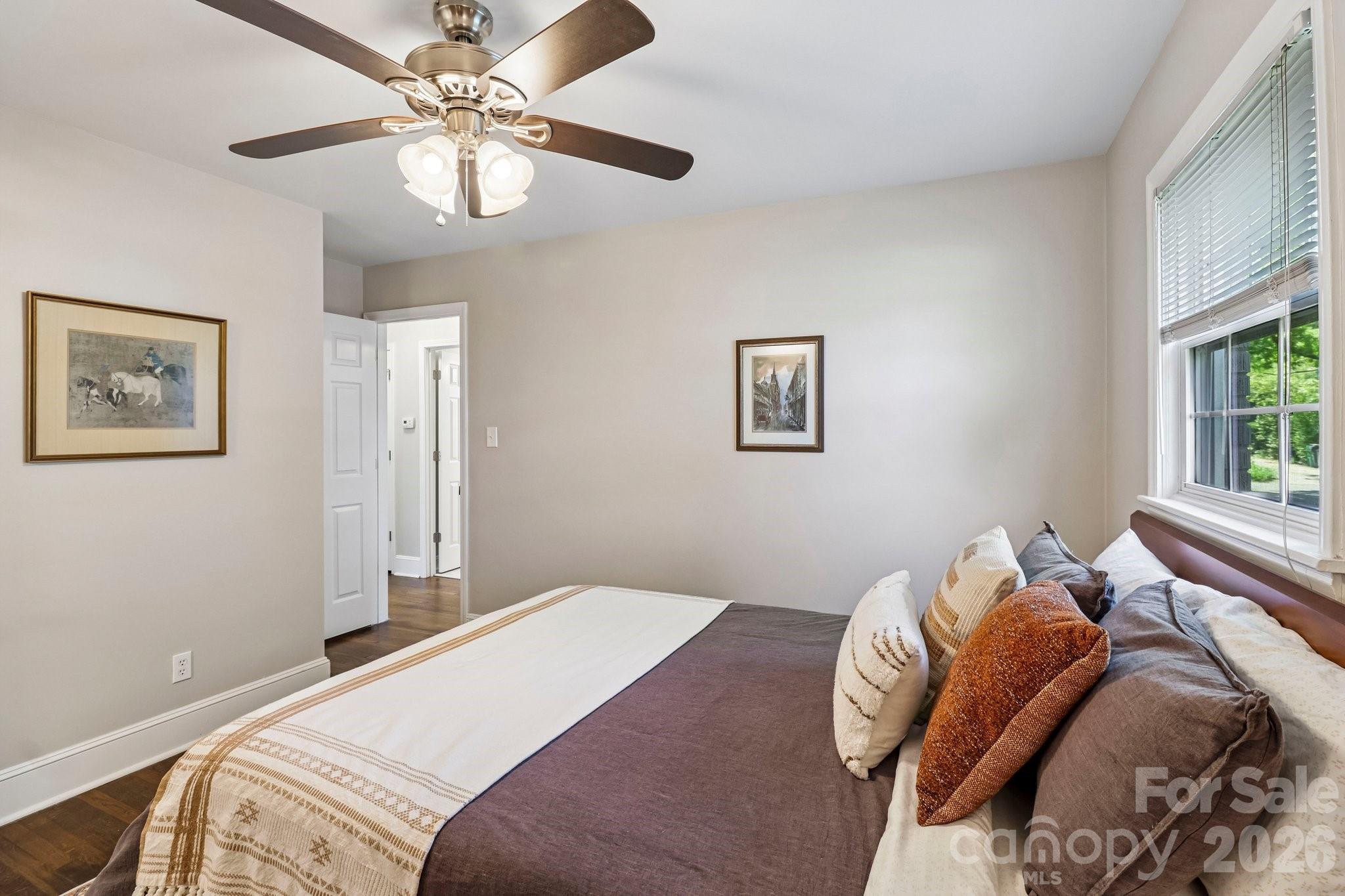 2809 Albany Lane Charlotte NC 28205