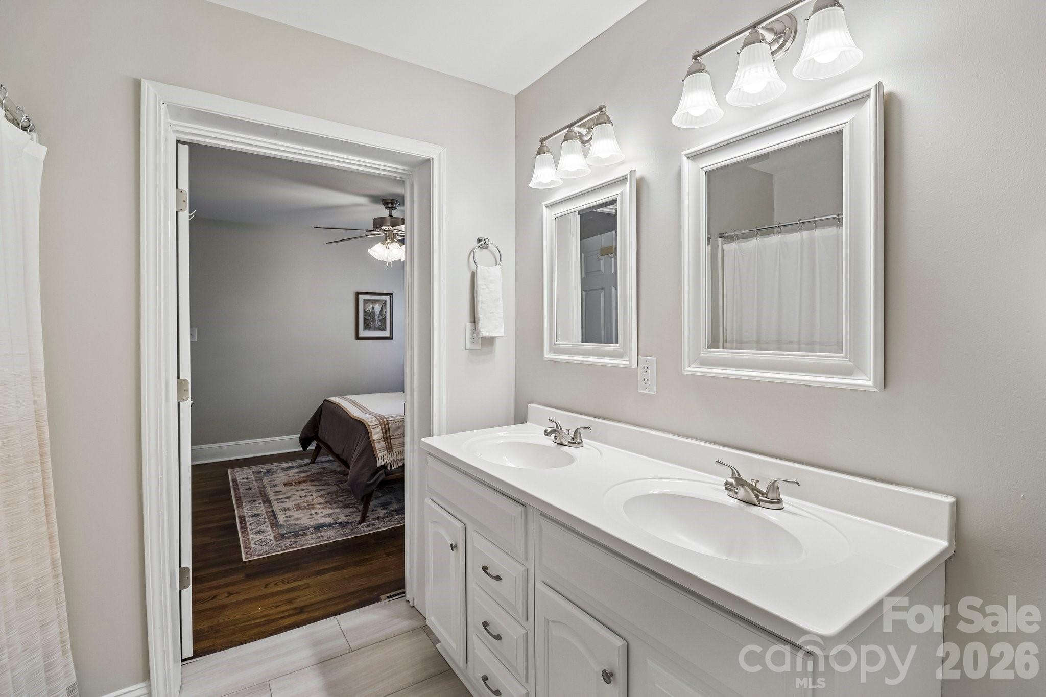 2809 Albany Lane Charlotte NC 28205