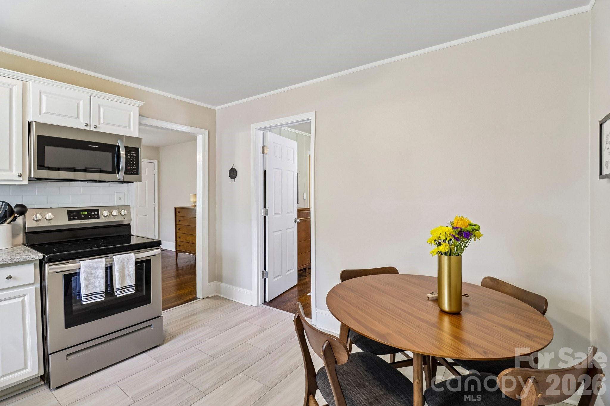 2809 Albany Lane Charlotte NC 28205