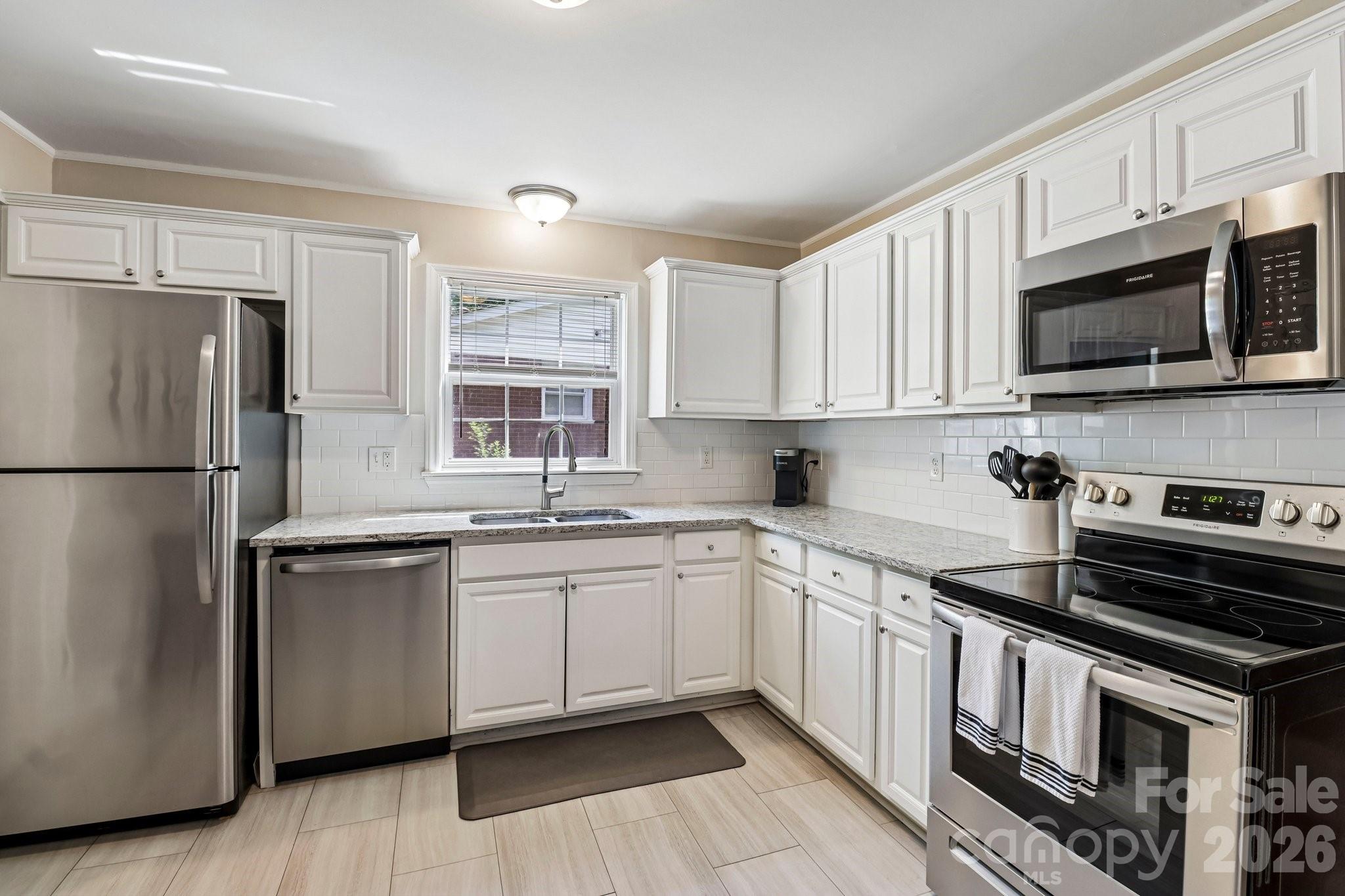 2809 Albany Lane Charlotte NC 28205