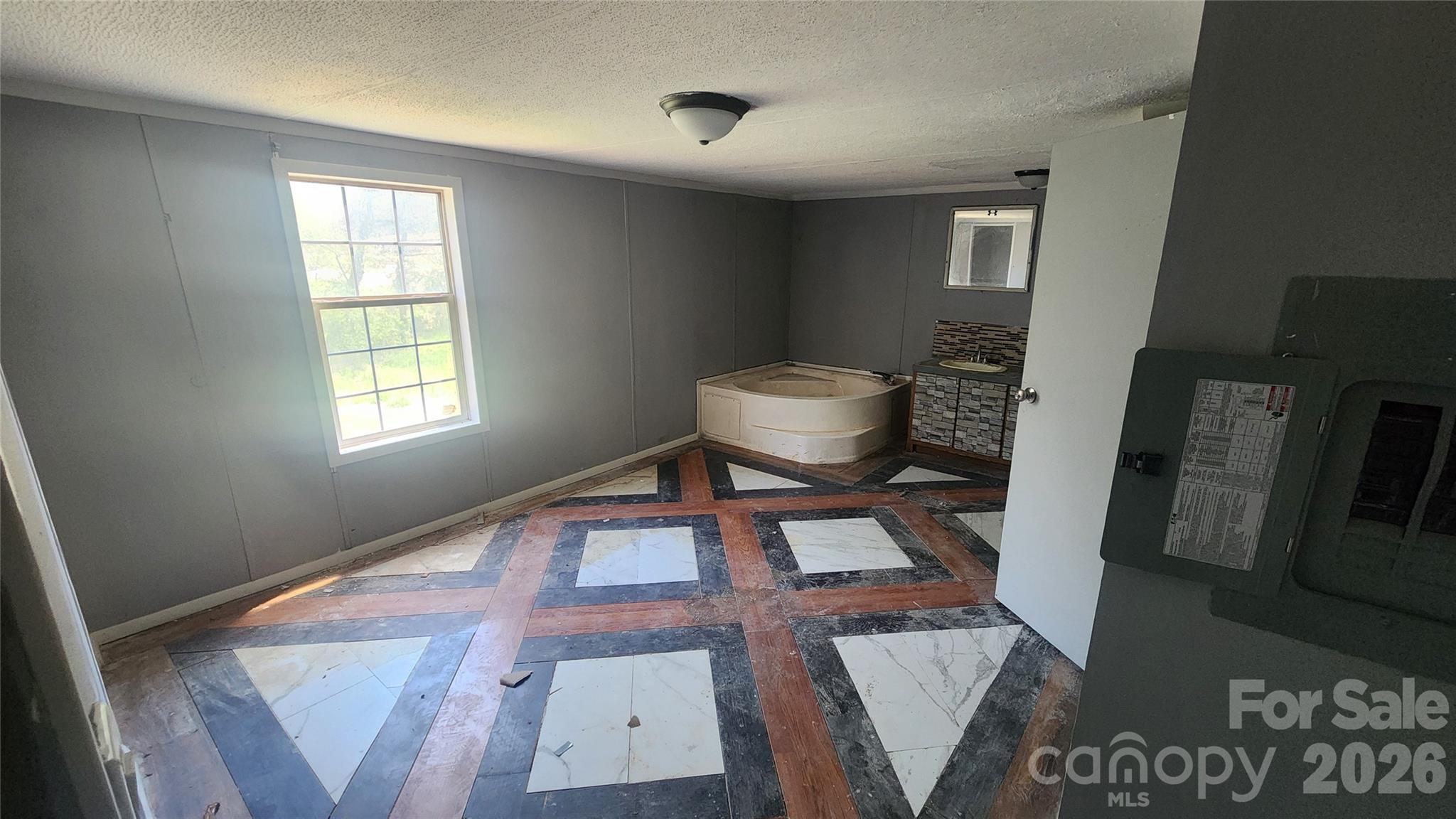 802 W 15th Street Newton NC 28658