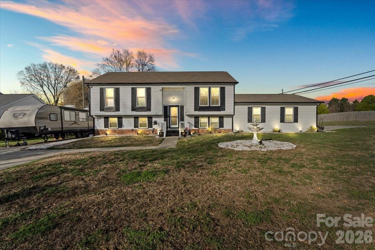 10931 Magenta Lane Charlotte NC 28262
