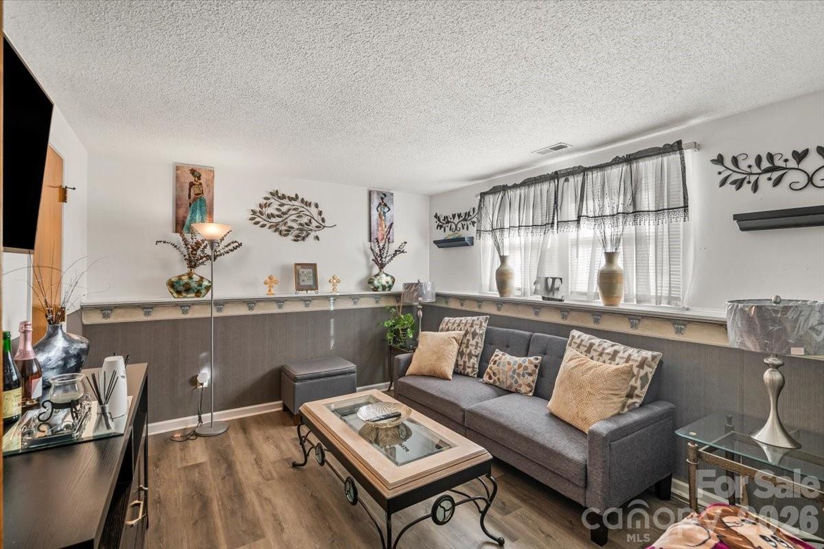 10931 Magenta Lane Charlotte NC 28262