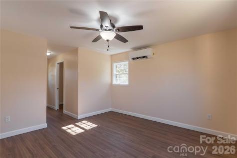 422 Hebron Road Hendersonville NC 28739