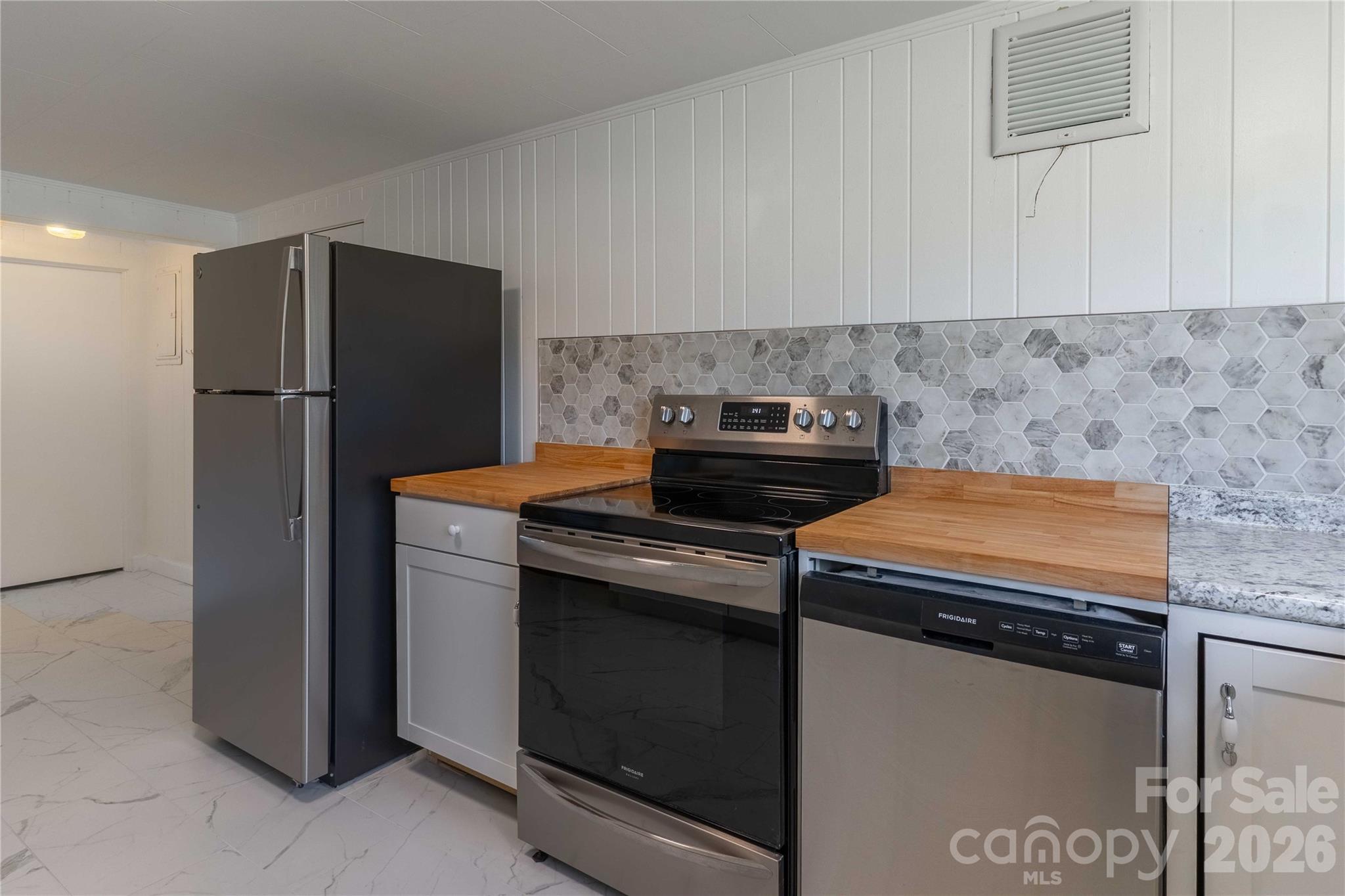 422 Hebron Road Hendersonville NC 28739