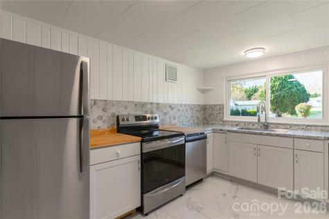 422 Hebron Road Hendersonville NC 28739