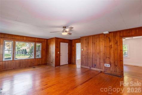 422 Hebron Road Hendersonville NC 28739