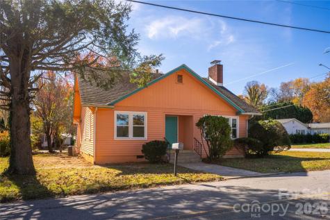 422 Hebron Road Hendersonville NC 28739