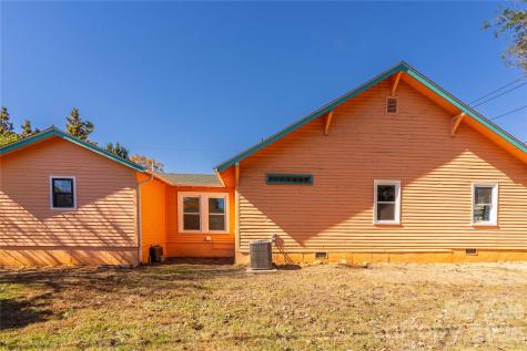 422 Hebron Road Hendersonville NC 28739