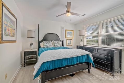 253 Old Gibbs Road Weaverville NC 28787