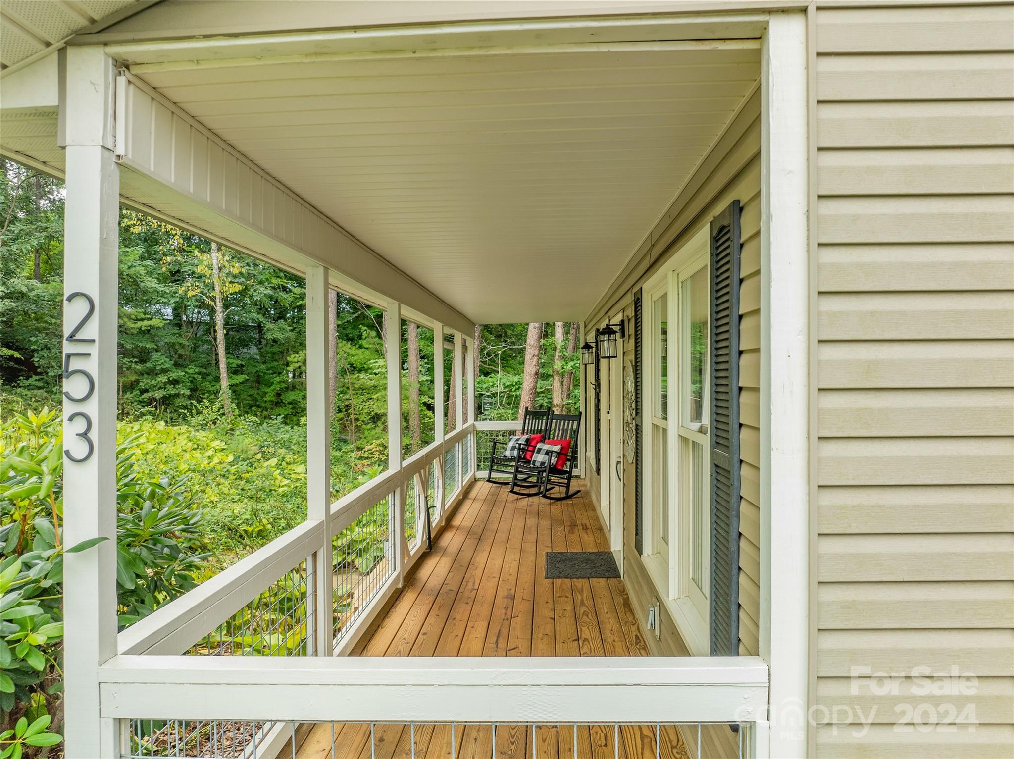 253 Old Gibbs Road Weaverville NC 28787