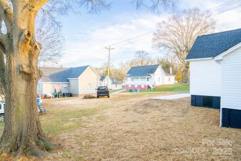 748 Efird Street Albemarle NC 28001