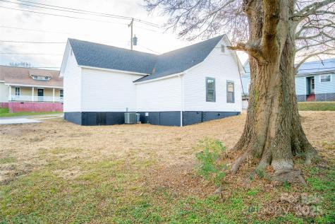 748 Efird Street Albemarle NC 28001