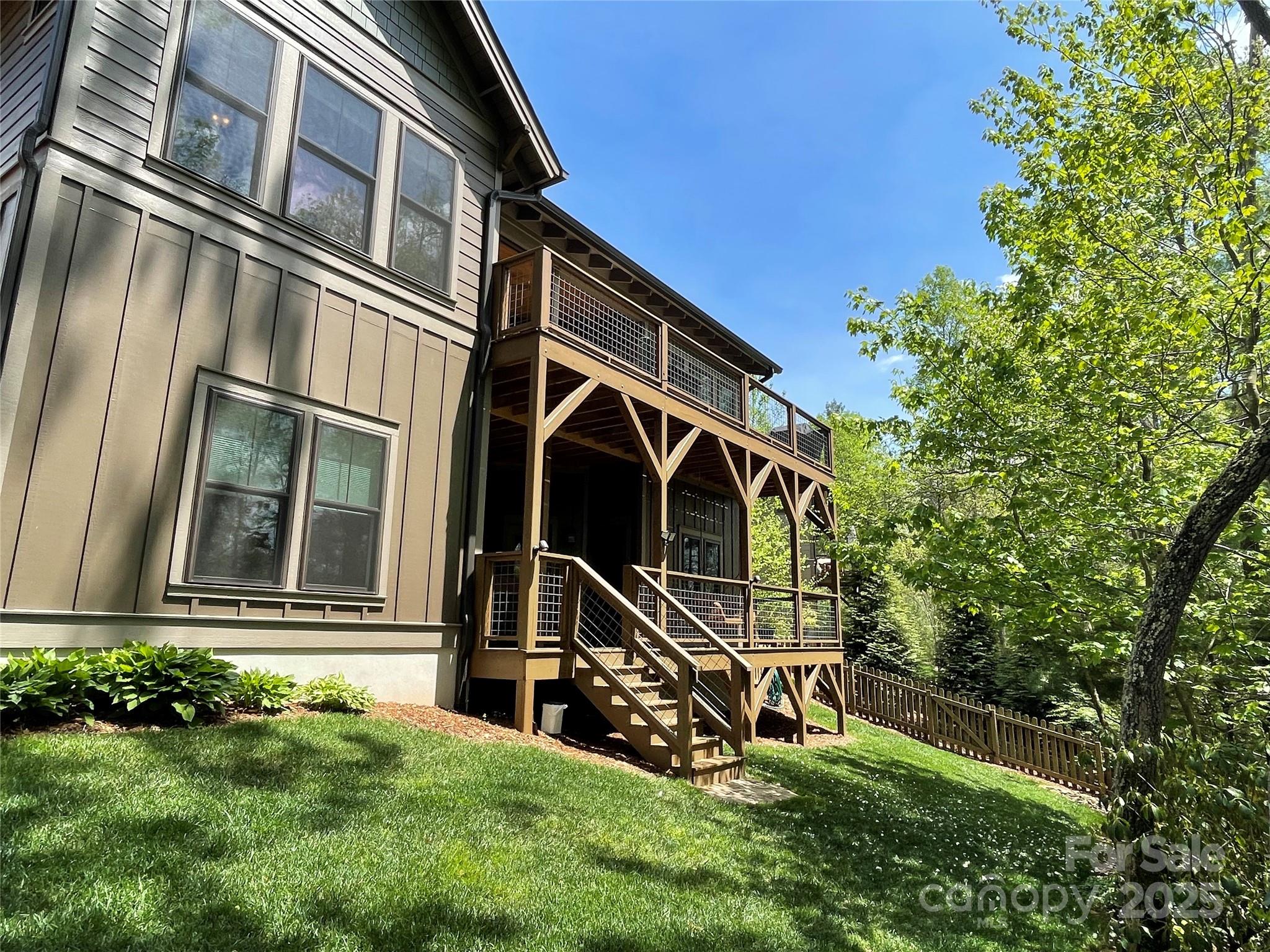 29 Stills Creek Loop Fairview NC 28730