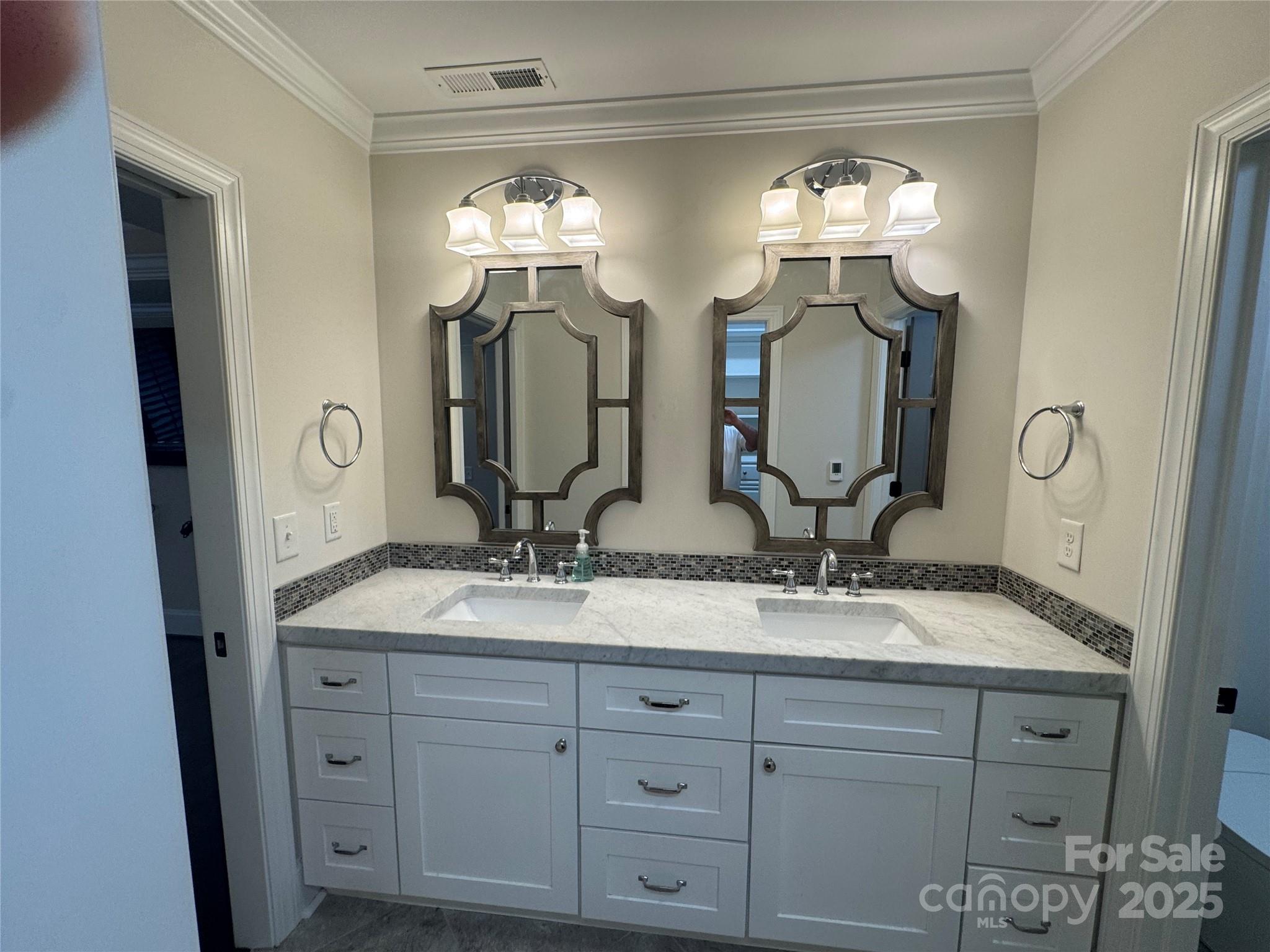4909 Torrey Pines Court Charlotte NC 28226