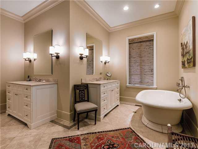 1129 Granville Road Charlotte NC 28207