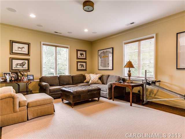 1129 Granville Road Charlotte NC 28207