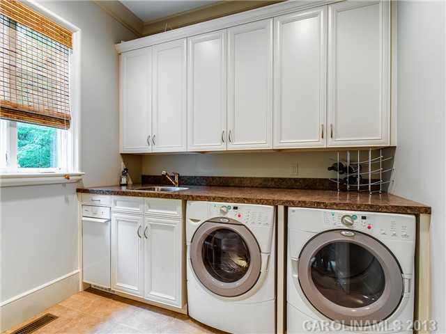 1129 Granville Road Charlotte NC 28207