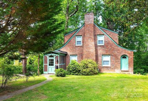 135 Tacoma Circle Asheville NC 28801