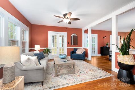 135 Tacoma Circle Asheville NC 28801