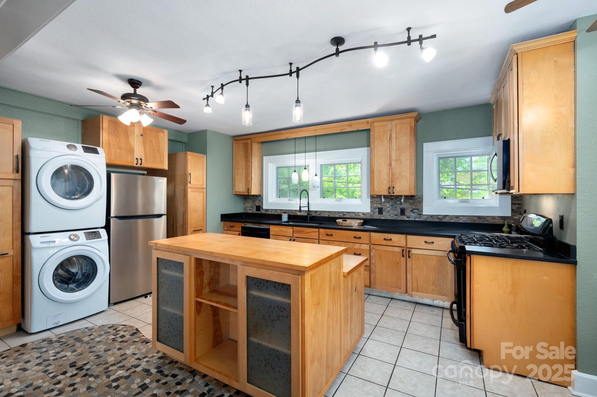 135 Tacoma Circle Asheville NC 28801