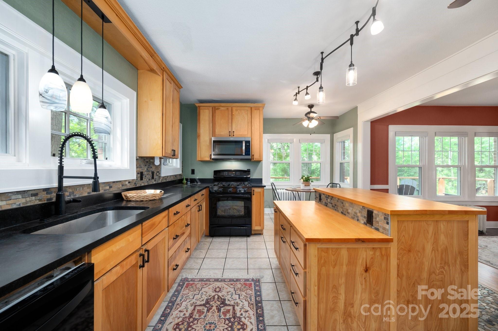 135 Tacoma Circle Asheville NC 28801