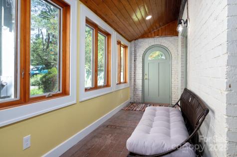 135 Tacoma Circle Asheville NC 28801