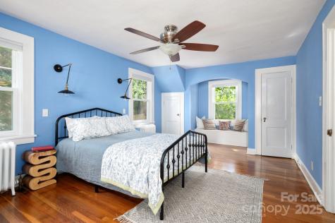 135 Tacoma Circle Asheville NC 28801