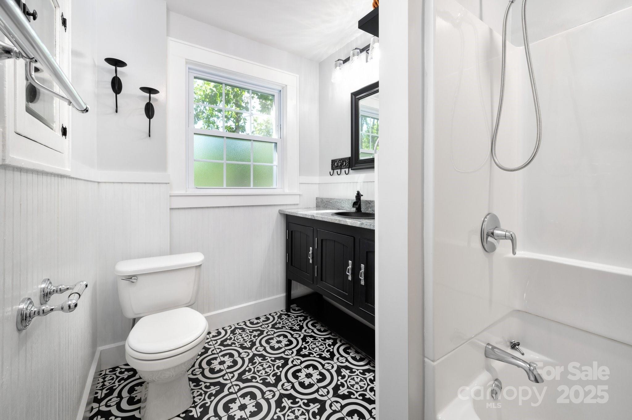 135 Tacoma Circle Asheville NC 28801