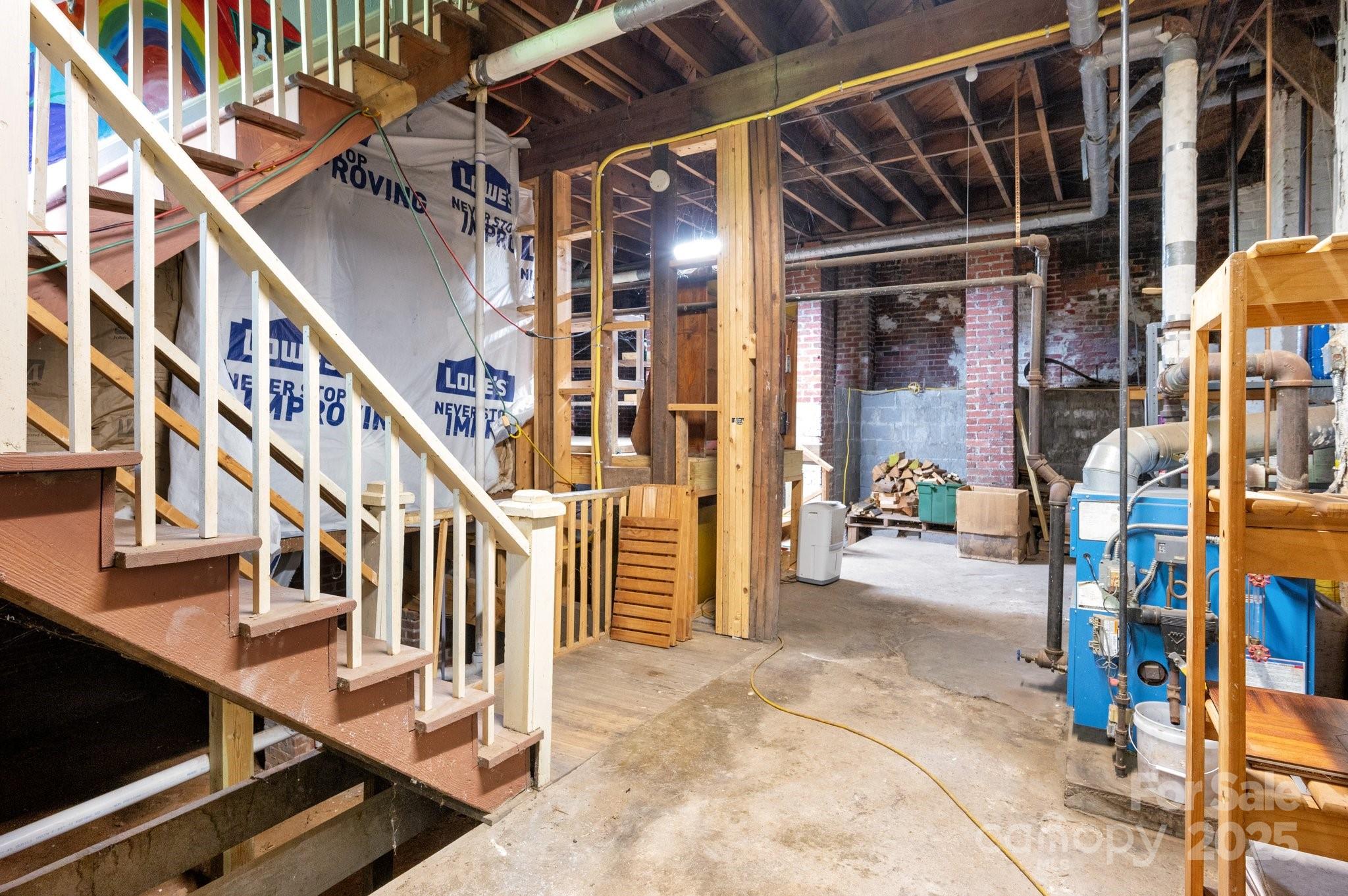 135 Tacoma Circle Asheville NC 28801