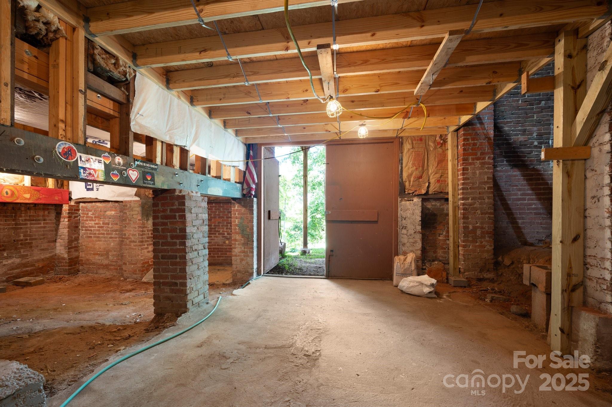 135 Tacoma Circle Asheville NC 28801