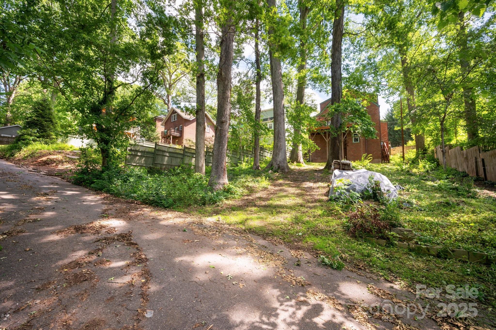 135 Tacoma Circle Asheville NC 28801