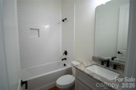 80 42nd Avenue NW Hickory NC 28691