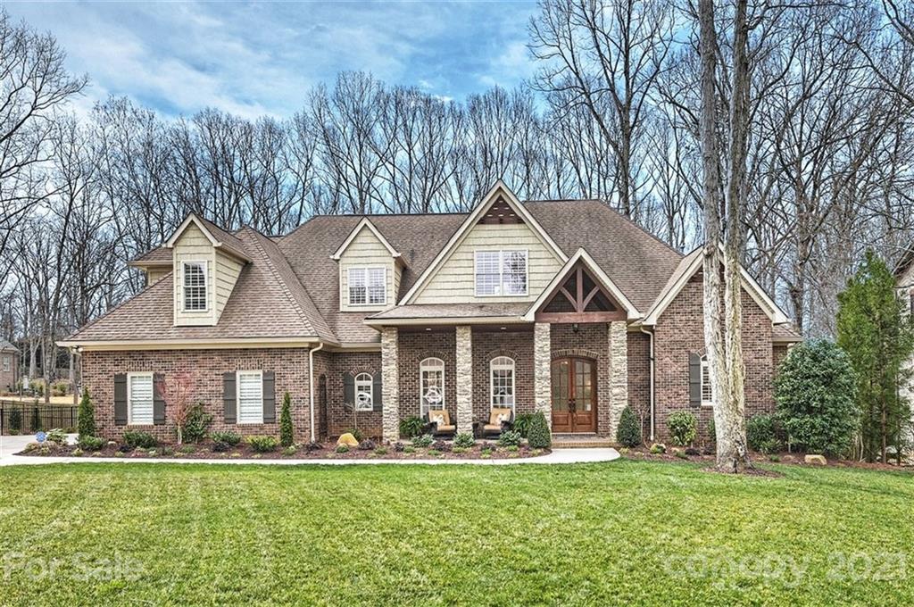 2049 Fitzhugh Lane Matthews NC 28104