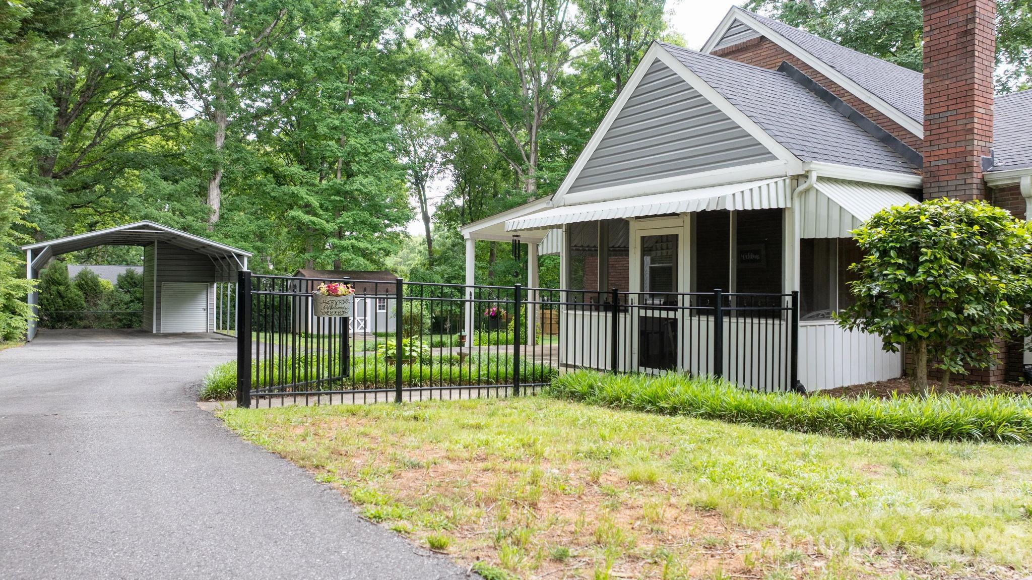 508 2nd Avenue NE Conover NC 28613