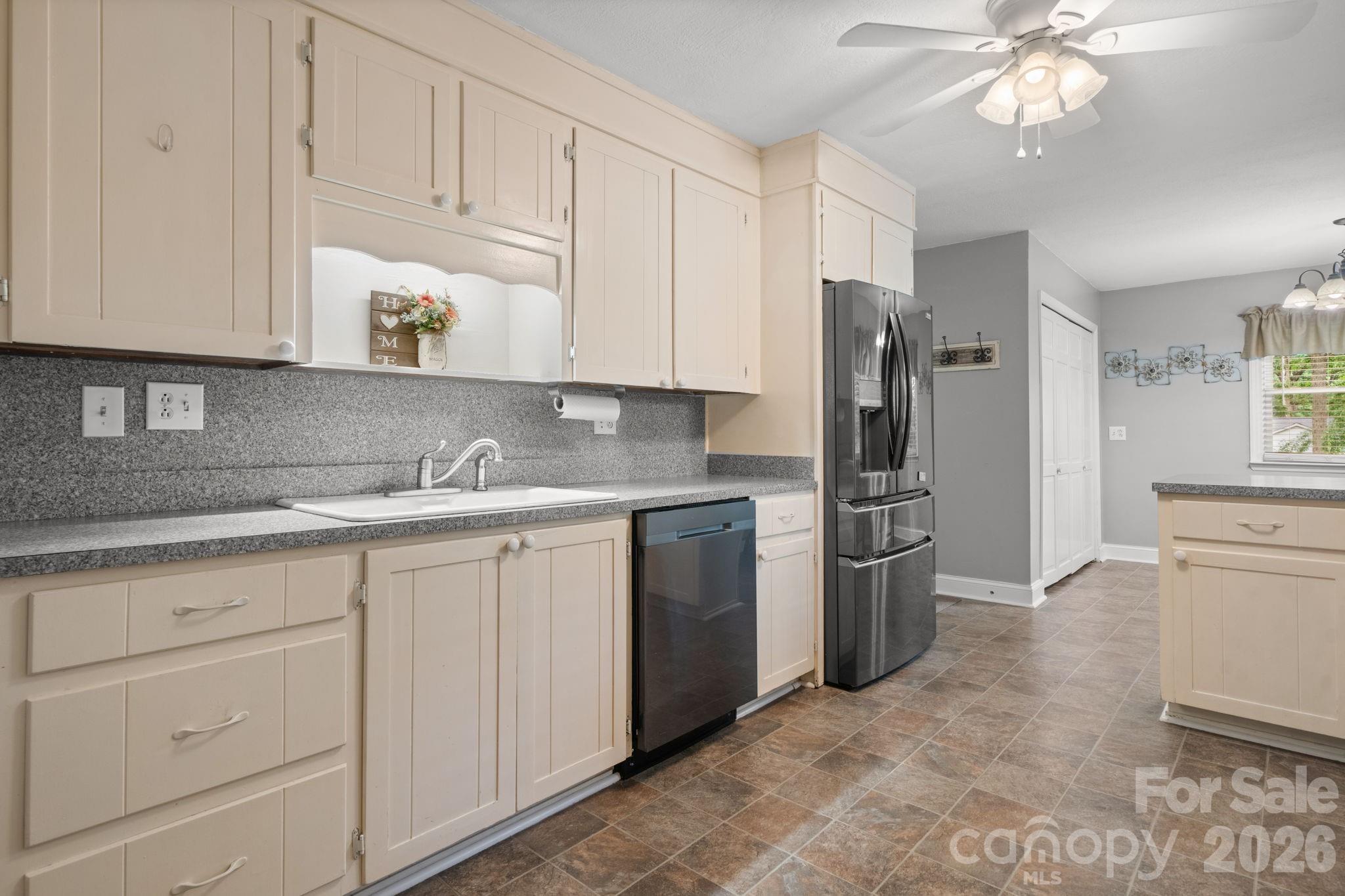 508 2nd Avenue NE Conover NC 28613