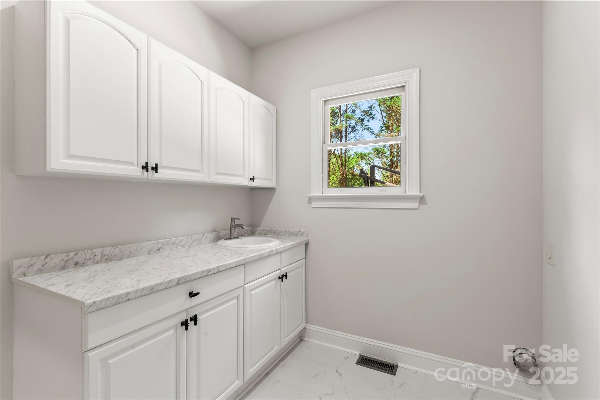 3011 Mckee Road Charlotte NC 28270