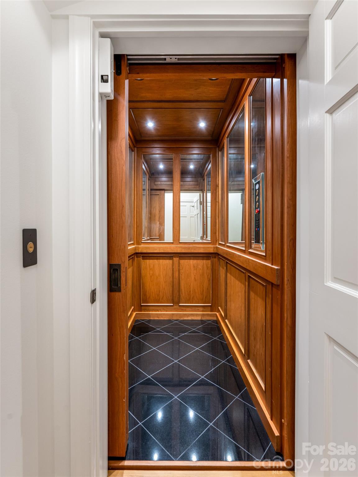 307 S Braeside Court Asheville NC 28803