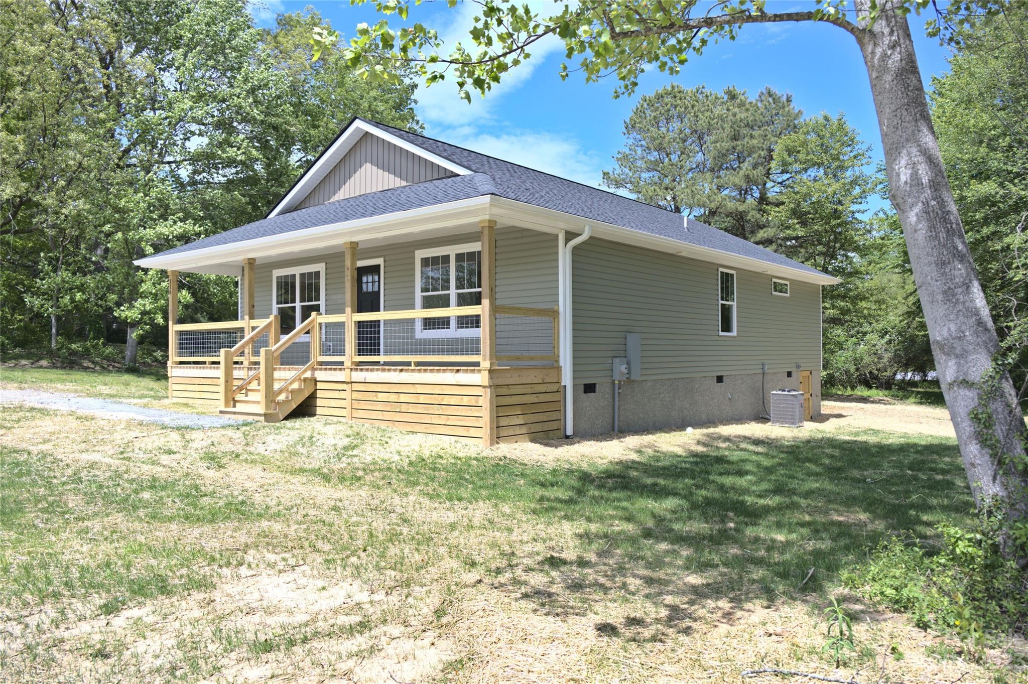 116 Mcgraw Lane Hendersonville NC 28792