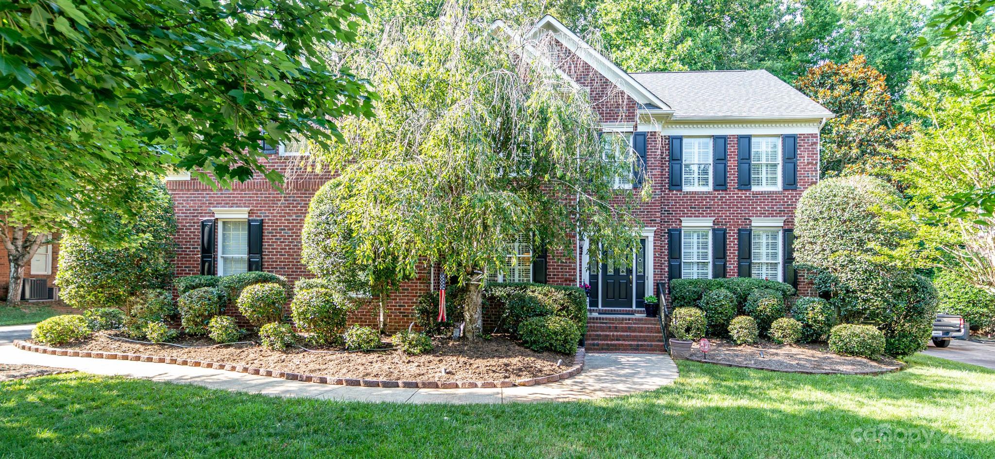 1617 Cape Fear Court Matthews NC 28105