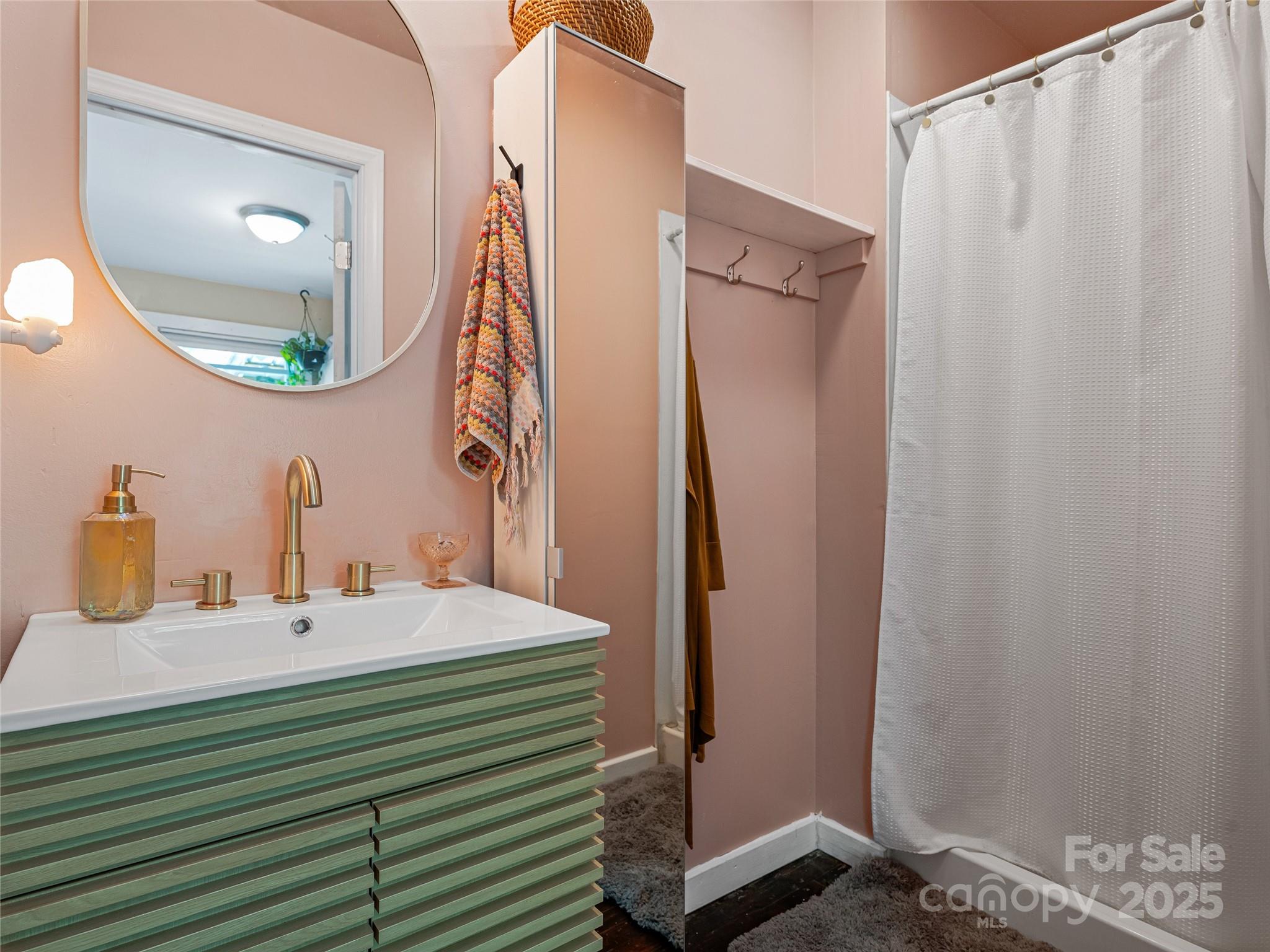 820 Azalea Avenue Black Mountain NC 28711