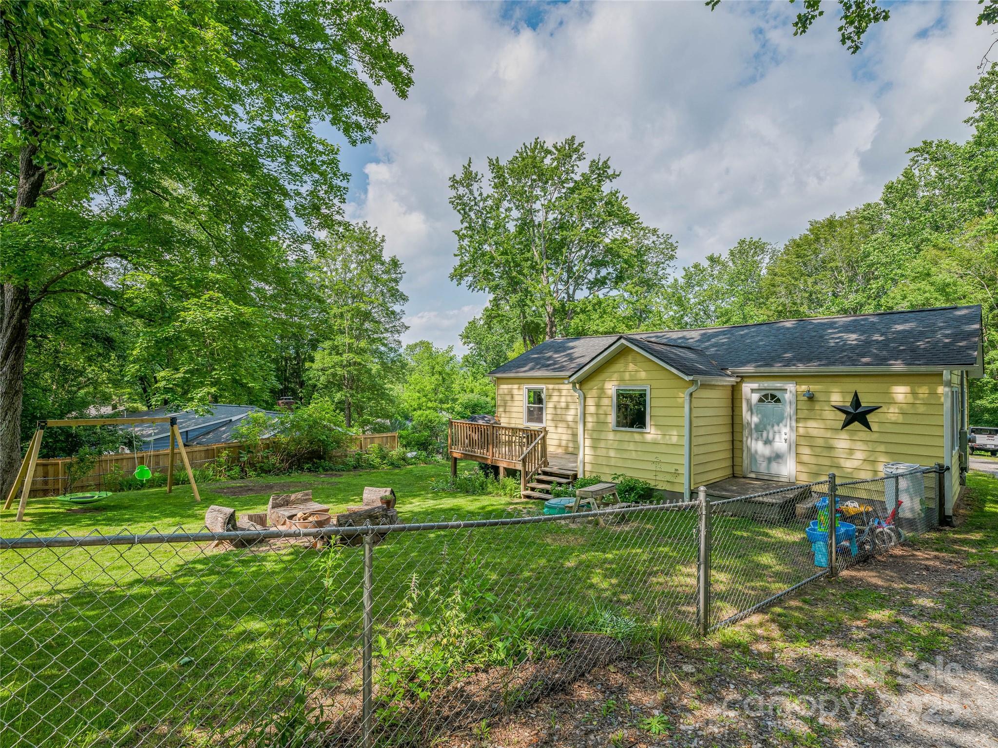 820 Azalea Avenue Black Mountain NC 28711