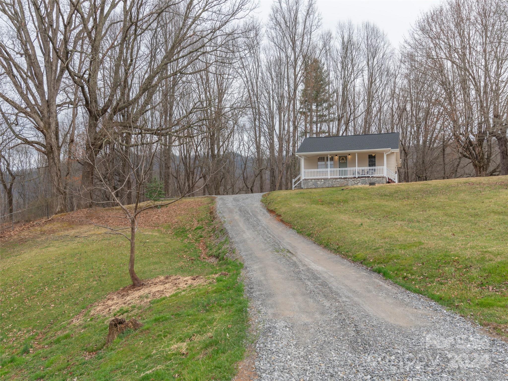 65 Squaw Ridge Road Waynesville NC 28786