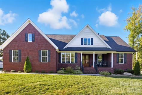 706 Toncin Avenue Bessemer City NC 28016