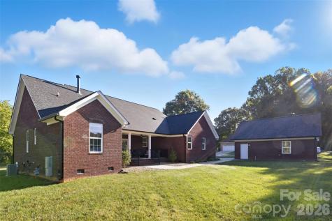 706 Toncin Avenue Bessemer City NC 28016