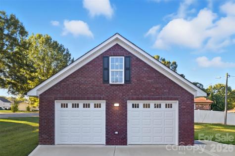 706 Toncin Avenue Bessemer City NC 28016